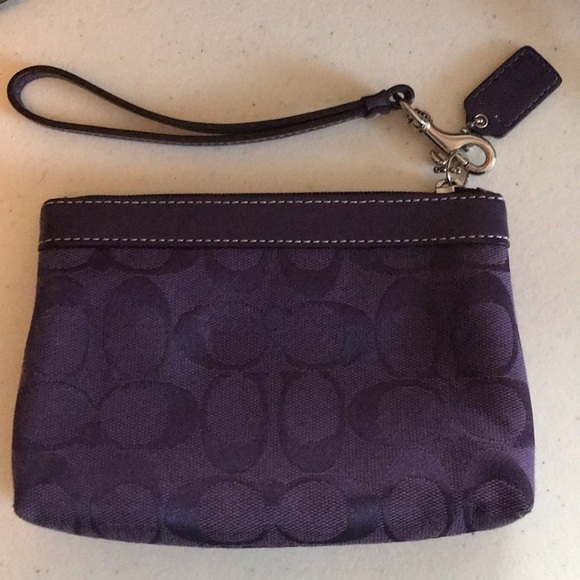 Plum coach clutch - Picture 2 of 3